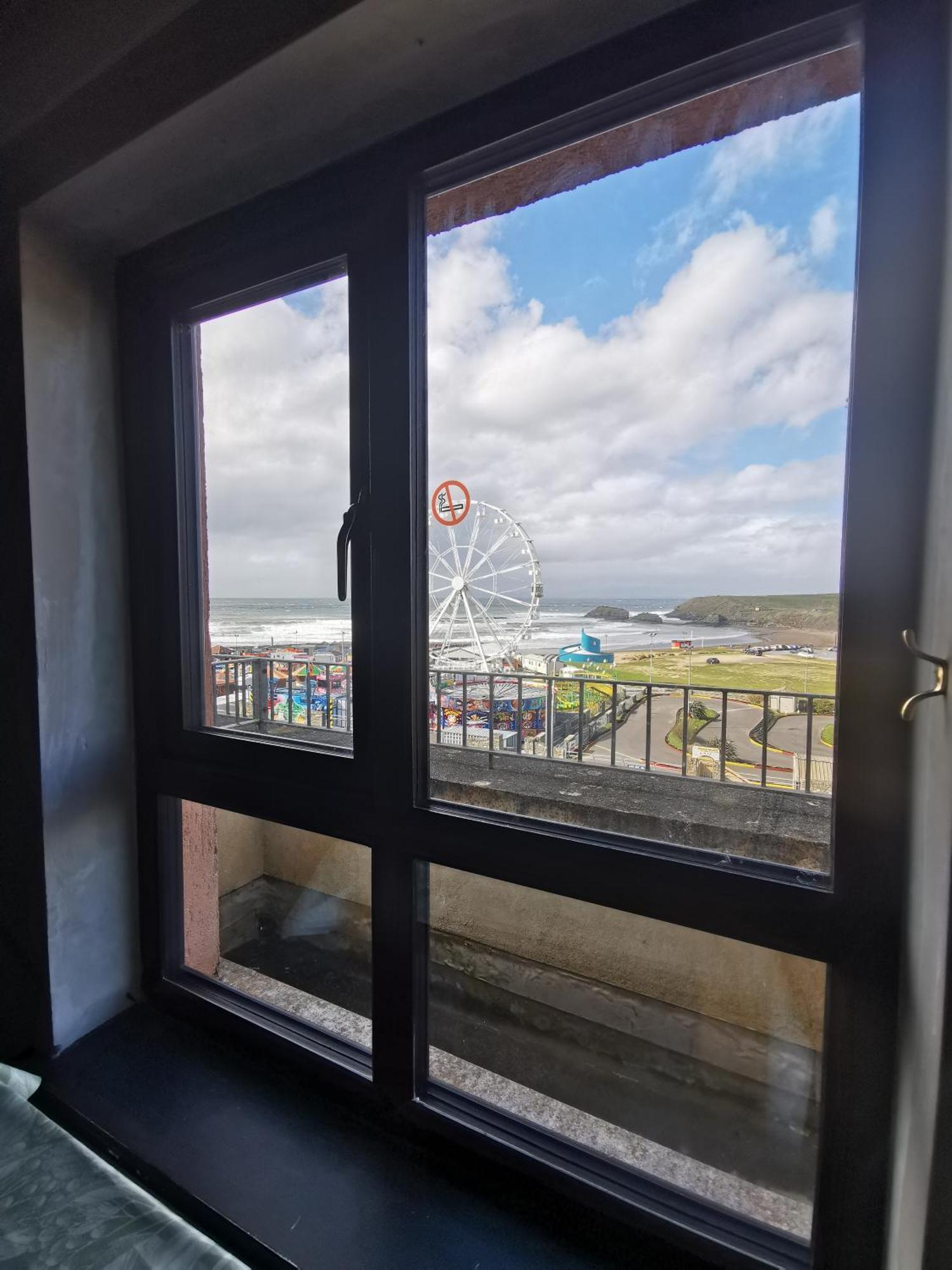 Apartamento Palm Cove Bundoran Luxurious Sea View Balcony Free Wifi Netflix Sleeps 5 Exterior foto